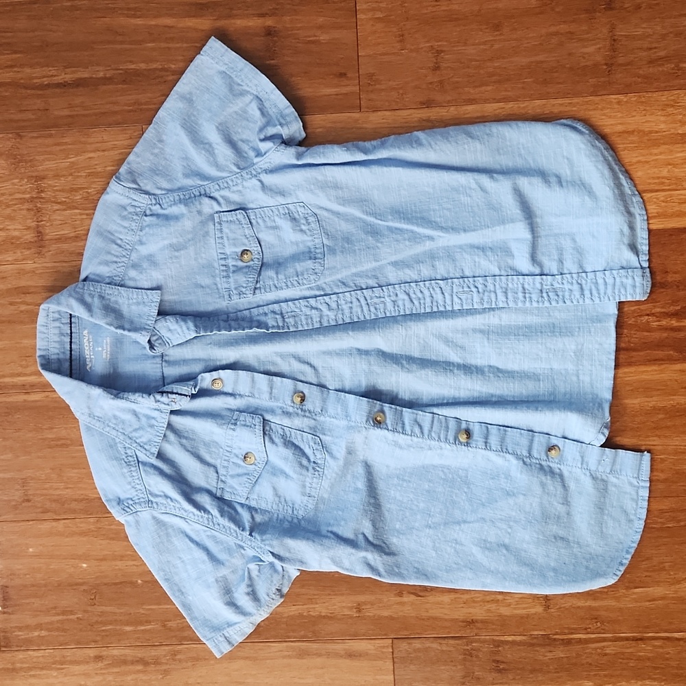 Boys size 8 Arizona Jean Co. Button down shirt